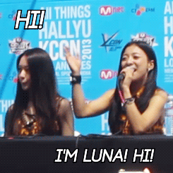 onetwoc:  Luna’s English at the kcon Artist Engagement 