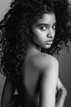 multiculturalmodels:Derlyn Perez @New York Models