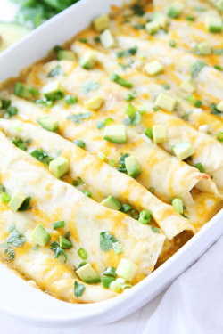 foodffs:  Creamy Spinach and Cheese Green Chile Enchiladas  Really