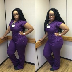 assaholix-ratedthickent:  BEAUTYLIKEME_ in her work attire😍