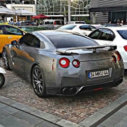 Nissan GTR