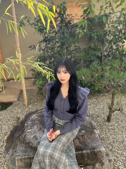 soimort:横野 すみれ - Instagram - Tue 16 Nov 2021  お久しぶりです。