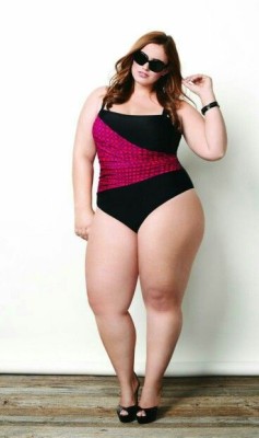 loverofthethickandcurvywomen:  