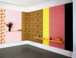 pursuable:  Haim Steinbach, Display #7, 1980 