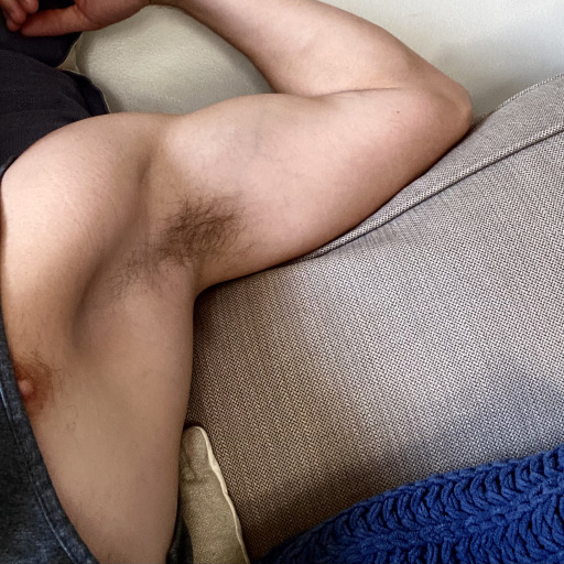 benbecomesbruh:hotwebdudes:test turning him primal