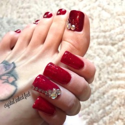 crystal-inked-legs:  Red Hot🔥#footmodel #feetlovers #feetmodel