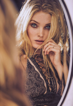 •°∆Elsa Hosk∆°•