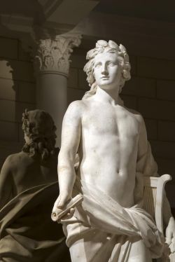 apollophile:  ganymedesrocks:  Apollon, Patron of the arts, by