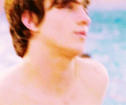 tomhazeldine:  Aaron Taylor-Johnson in Angus, Thongs, and Perfect