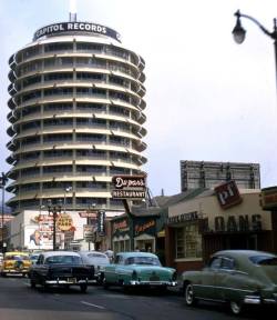 maudelynn:  The Capitol Records Building on Vine St, Hollywood