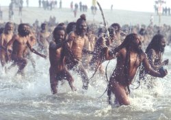 thenakedspiritualist:  nakedhealingtouch:  A quiet healing oasis to relax, learn &amp; recover “au natural”  - ༀ-  casapantha.com/   ॐ   nakedhealingtouch.com/  Sadhus bathing in the river on their pilgrimage 