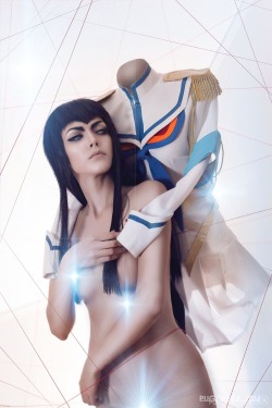 Source : http://sexykosplay.tumblr.com/