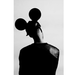 fashi0nassassin:  Sneak Peek of my Photoshoot with shikeith for