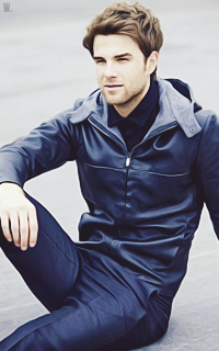 wiisemary:  Request : Nathaniel Buzolic avatars (200*320px) by