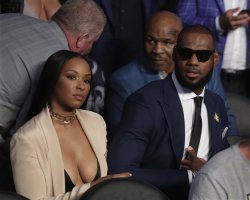 doubleclutch:  Lebron and Savannah ringside for Mayweather vs