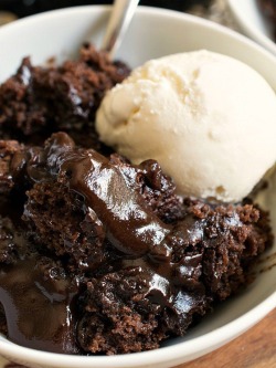 kokonutgirl:  nom-food:  Hot fudge pudding cake  Oh my