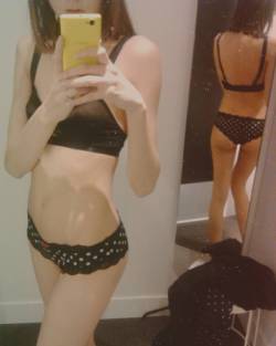 fittingroomselfie:  Fitting room mirrors are great ^^ - - #ddlg