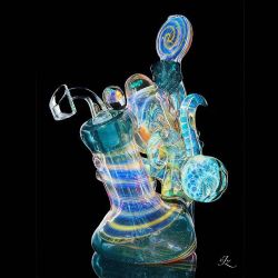 weedporndaily:  @sweaterkingpin & @easeglass 💎 collaboration