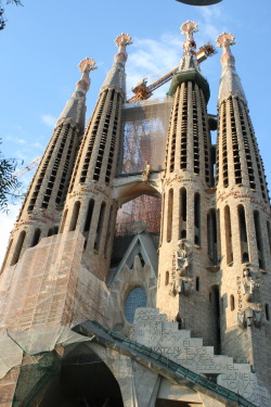 travelthisworld:  Barcelona, Spain - La Sagrada Familia submitted
