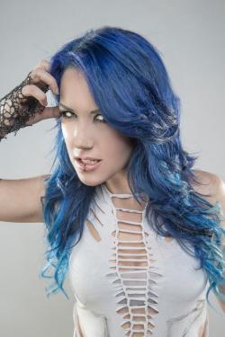 fuckyeah-alissawhite-gluz:  Alissa White-Gluz by Jeremy Saffer.