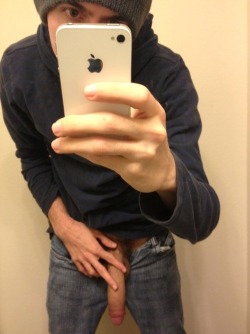 fuckyeahhugepenis:  hungdudes:  I phone taken more long and big