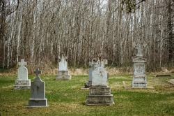 goldenprairies:ukrainian graveyard