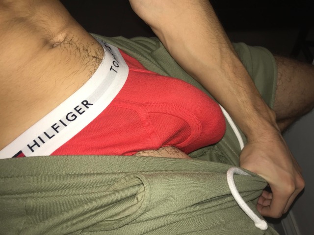 tumblinghard:bultosboxer-deactivated20221106:I love pulling down