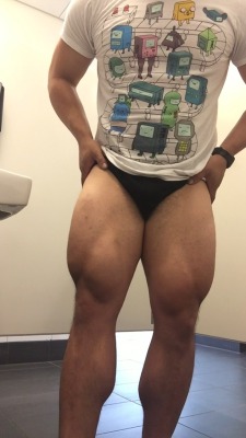 innerbear:  br00taldan:  gpoy, legday, drop your pants, bmo 