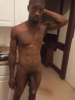 sleazepeddler:  wetgrip:  Thug DICKÂ Â  jayb4u2day@tumblr.com