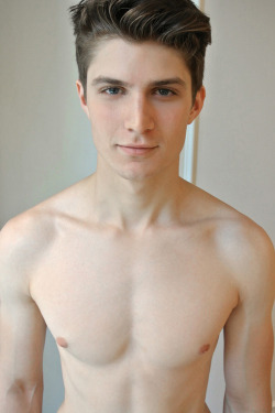 thehottestguysblog:Follow me for more: Blog 1: http://www.thecutegays.tumblr.com
