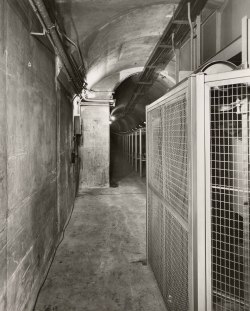 pasttensevancouver:  Post Office tunnel, 1959 This is the tunnel