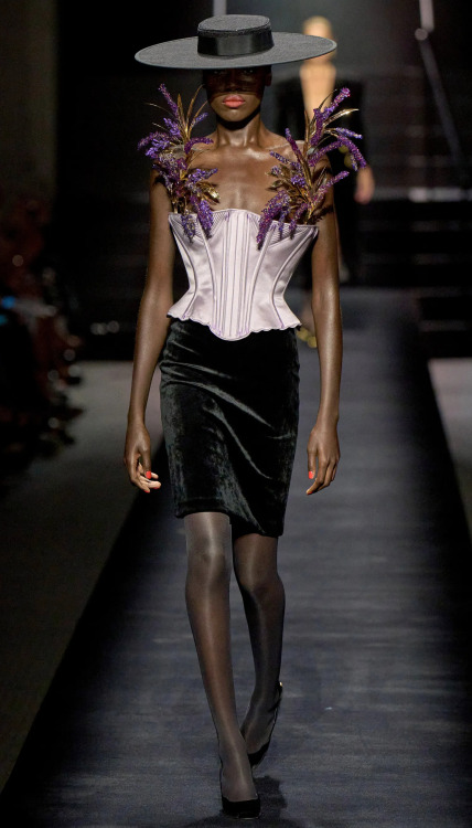 ruched:  Schiaparelli Fall 2022 Couture