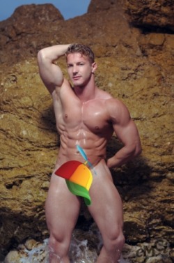 DARIUS FERDYNAND - CLICK THIS TEXT to see the NSFW original.