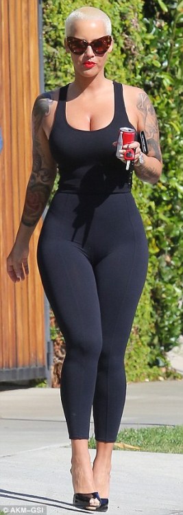 modelconnoisseur:  Amber Rose!