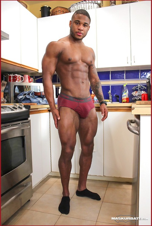 justusboysblack:  Adam Smoothie :P