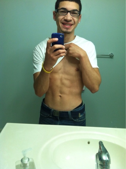 straightboyselfpics:  Jay