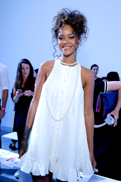 smokingsomethingwithrihanna:  NYFW “Adam Selman Fashion Show”