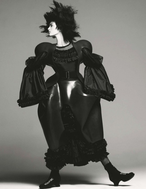 unes23:Kaia Gerber by Steven Meisel for Vogue UK