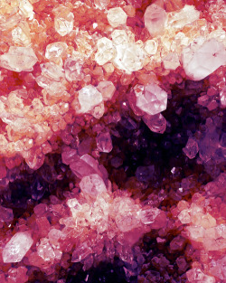 gqandrogynoid:  【raw quartz crystal cluster】- Seabelly 