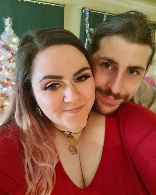 Happy Christmas! 🌲💖 From my love and myself, to you. @slendershadow1