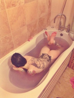 francescalouiseee:  theyorkshireripper:  Got my own little mermaid