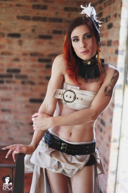 past-her-eyes:   Arroia Suicide https://www.suicidegirls.com/girls/arroia/album/1289561/the-yearning-anachronaut/