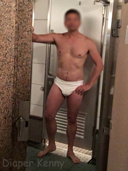 diaperkenny:Sporting around in my diaper at the sauna Hot!