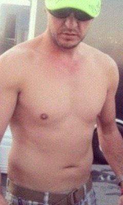 male-and-others-drugs:  Luke Bryan shirtless