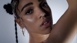 eurydomme:Pendulum - FKA twigs / Jan 14th ‘15