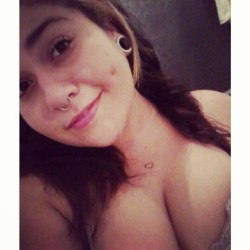 Oiin #boanoite #dimples #piercing #boob #husahusahusa