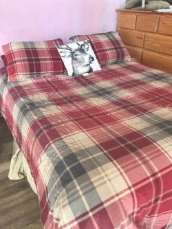 msashleighlacey:  mossyoakmaster:  Back to the flannel bedset