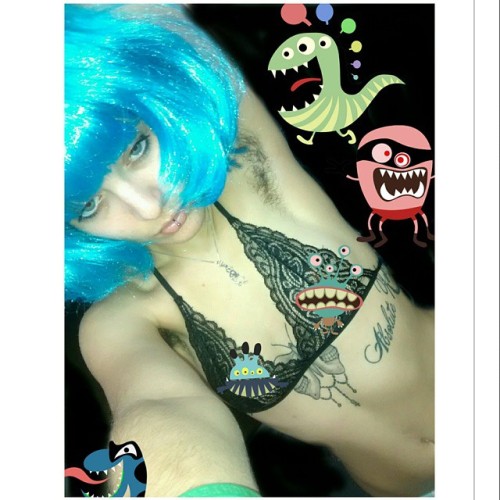 achselhaare:Monster of the night. #monster #wig #blueeyes #bluehair #tattooedgirl #tattooedchest #tattoo #hairypitsclub #lolita #hairwraps by sirenadearena http://ift.tt/1BhpusM  Thank you for letting me reblog your photo on www.dont-shave.com