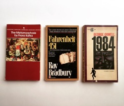 macrolit:Vintage editions of The Metamorphosis, Fahrenheit 451,