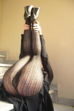 stupendous-rump:  Tights